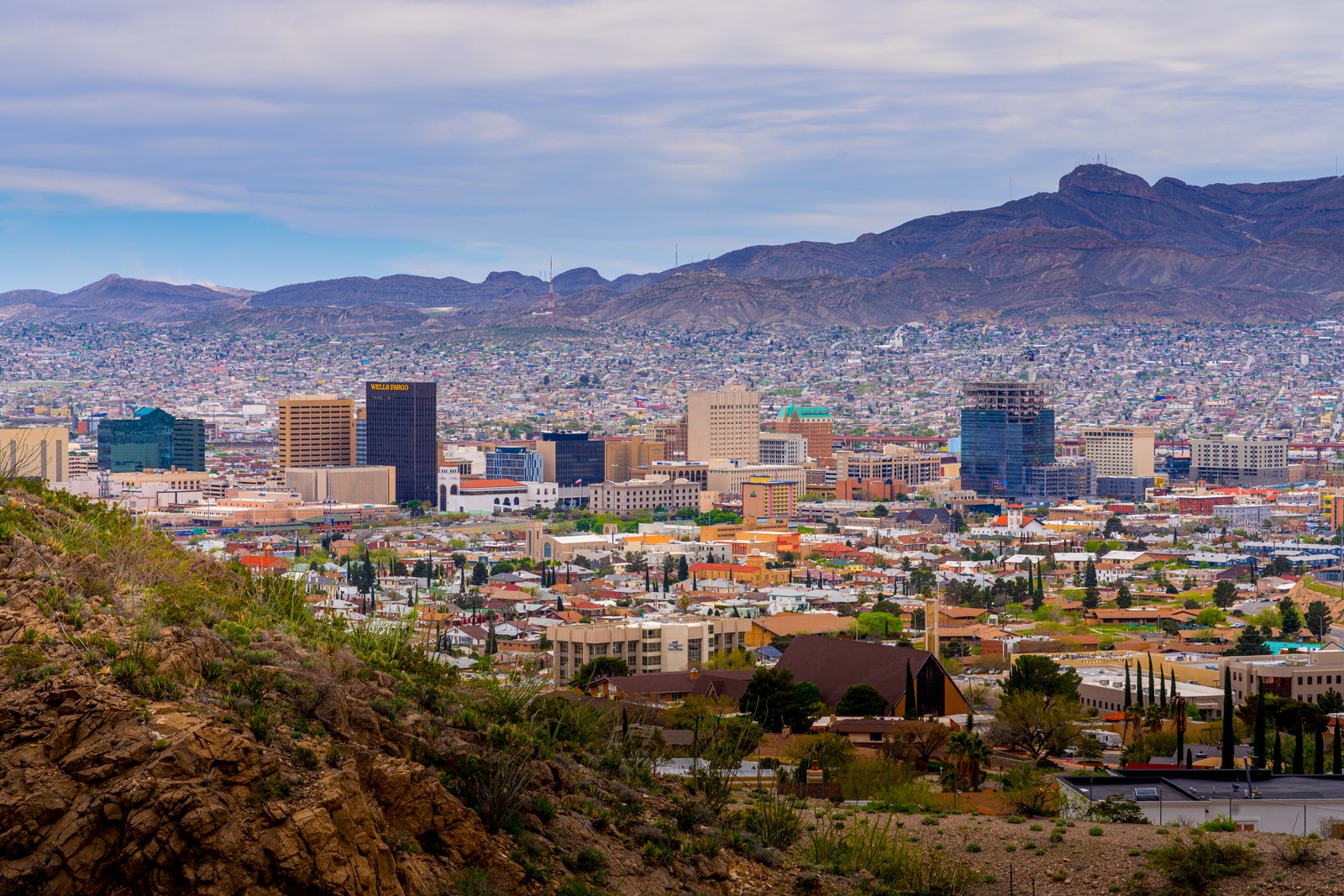 Glance into Mexica from El Paso, Texas